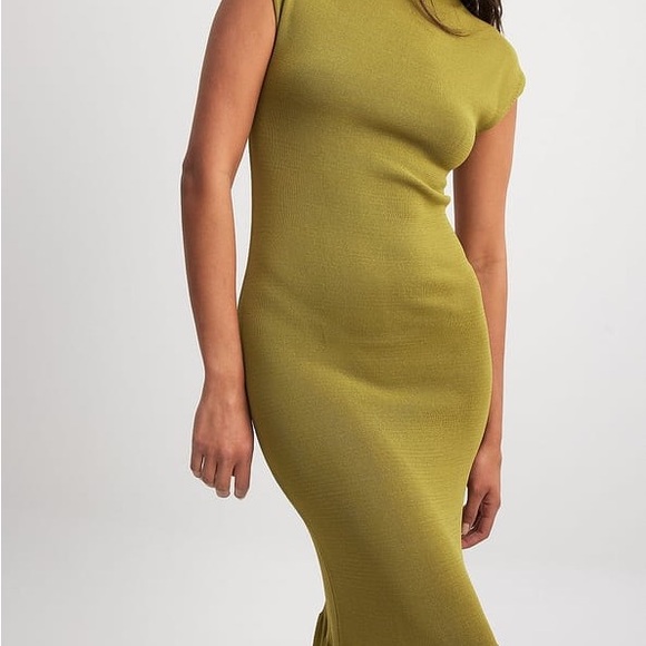 NWT! NA-KD Olive Green Maxi Dress - Picture 3 of 8